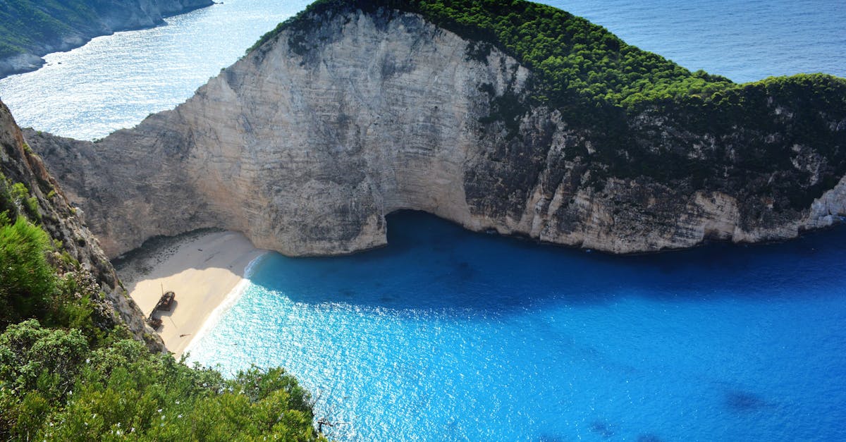 découvrez 'paradise', un havre de paix où la beauté naturelle et le bien-être se rencontrent. évadez-vous vers un monde de tranquillité, de sérénité et de luxe à couper le souffle. offrez-vous une expérience inoubliable dans un cadre idyllique.