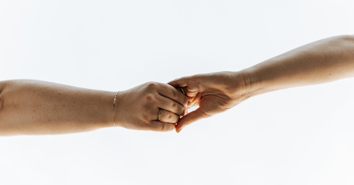 découvrez 'intimate', un récit captivant qui explore les nuances des relations humaines, des émotions profondes et des moments de vulnérabilité. plongez dans un univers où l'intimité prend tout son sens.