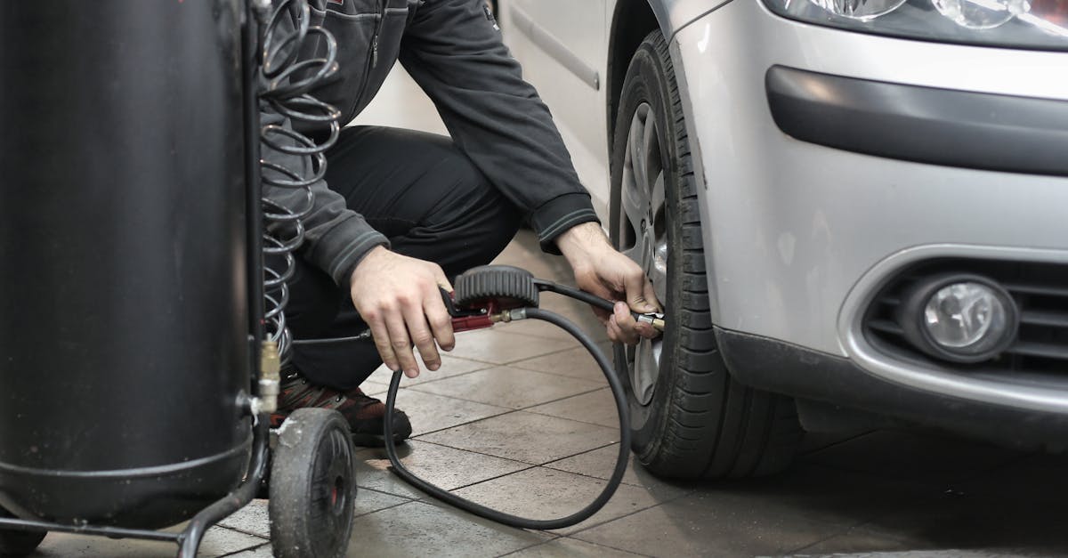découvrez nos conseils et astuces pour un entretien véhicule efficace, prolongez la durée de vie de votre voiture et roulez en toute sécurité toute l’année.
