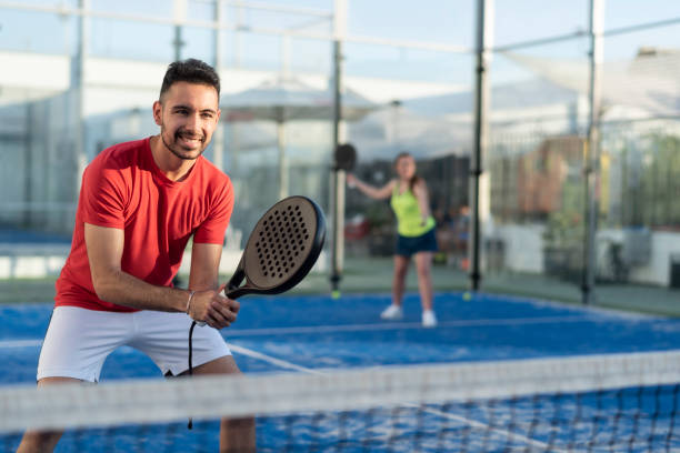 Constructeur court de padel